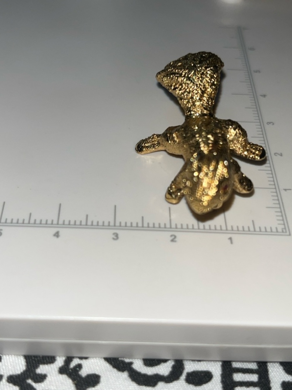 Vintage Monet Squirrel Brooch Gold Tone Red Eye Animal Pin - Picture 4 of 4